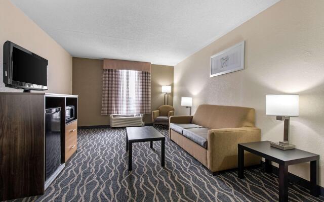 Quality Inn & Suites Lafayette I-65