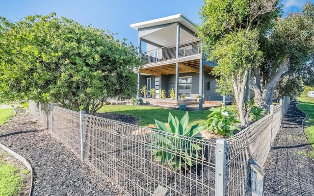 7 Graydens with views in Ventnor