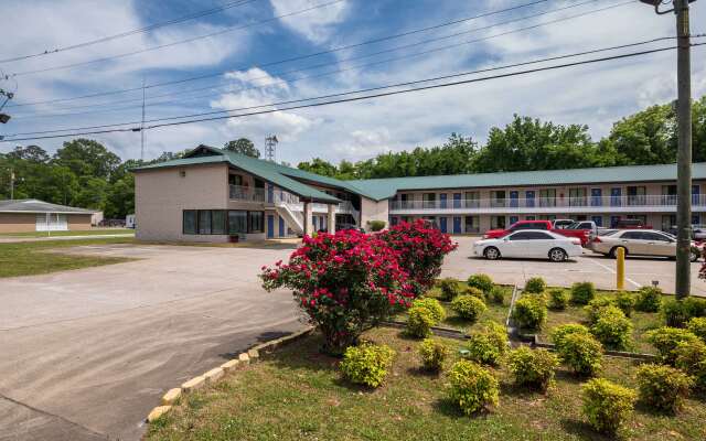 Motel 6 Attalla, AL