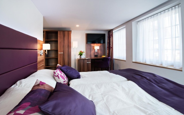 Gasthof zum Hecht – Guest Rooms – Fehraltorf
