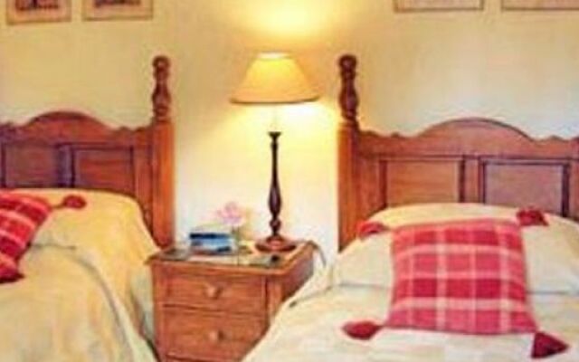 Snowshill Hill Estate B&B