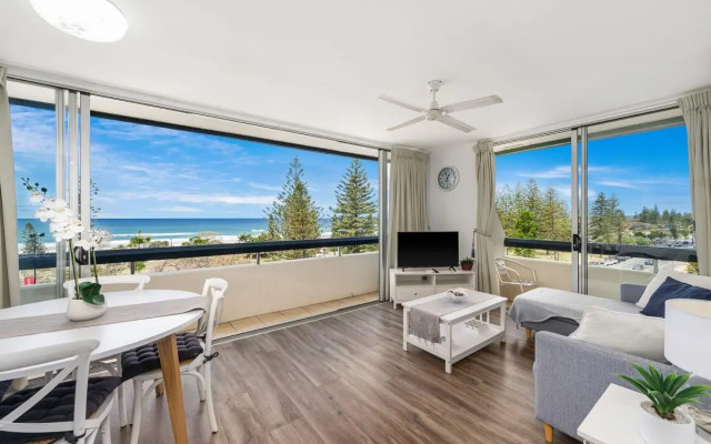 Hi Ho Beach Apartments