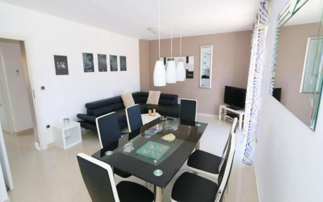 Apartments Škoda I, Škoda II