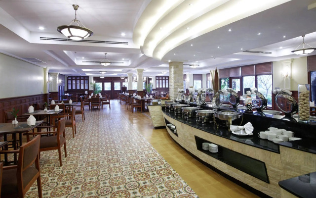 Palace Residence & Villa