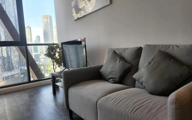 Scarletz Suites KLCC by Infini Suites