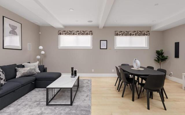 Stunning 3 Bedroom Secondary Suite N Van
