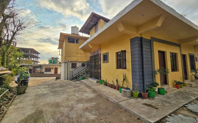 Dhauladhar Inn
