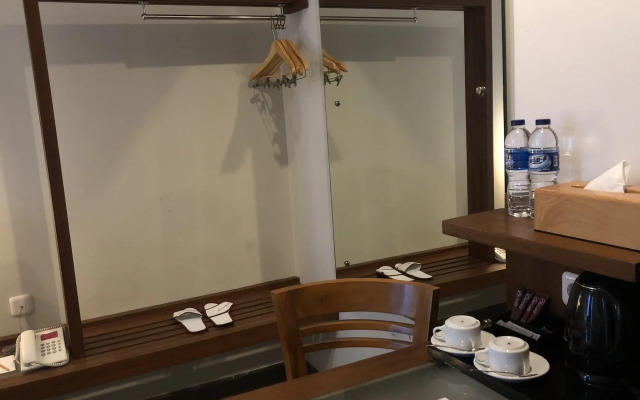 Burza Hotel