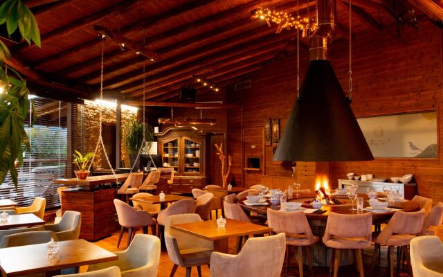 3 Hills Boutique Hotel