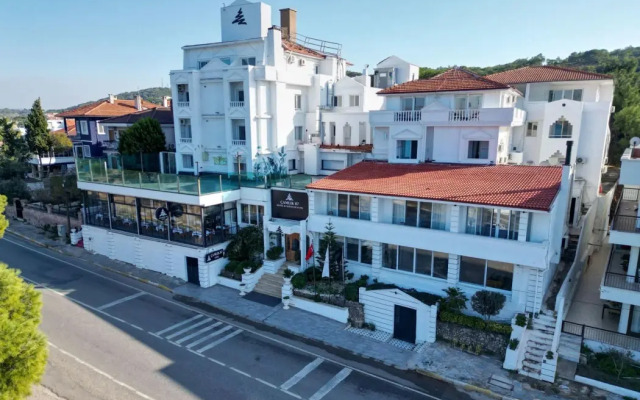 Camlik 87 Hotel Ayvalik