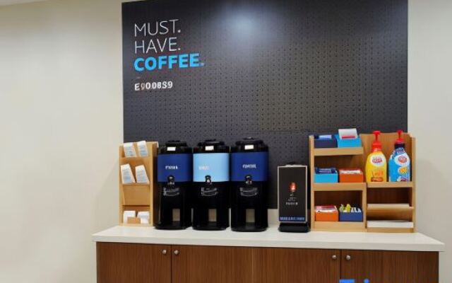 Holiday Inn Express Hotel & Suites Brooksville-I-75