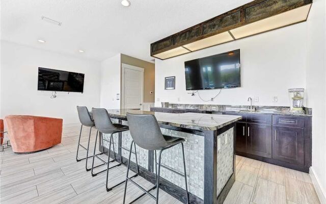 Hawks Cove - Six Bedroom Home