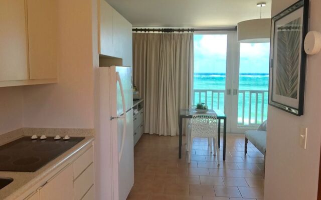 Stella Maris Beach Front Apartment