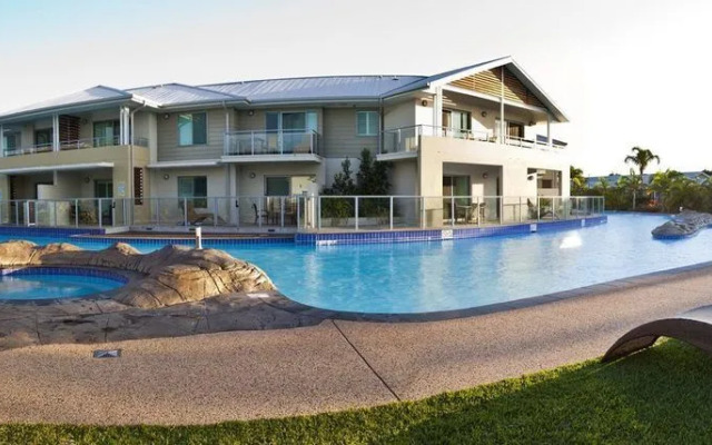 Pacific Blue Apartment 142, 265 Sandy Point Road