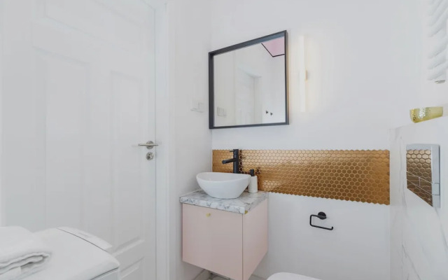 Studio Studencka Krakow by Renters