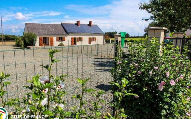 Gîte Saint-Laurent-de-Lin, 4 pièces, 6 personnes - FR-1-381-501