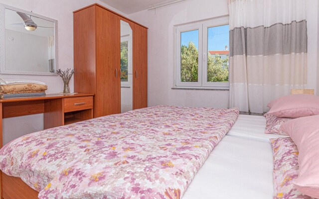 Awesome Apartment in Rogoznica With 2 Bedrooms and Wifi