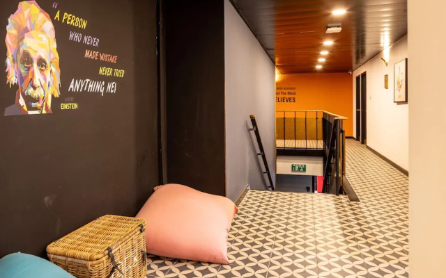 Artistic Vibes Haifa Hub by Sea N' Rent