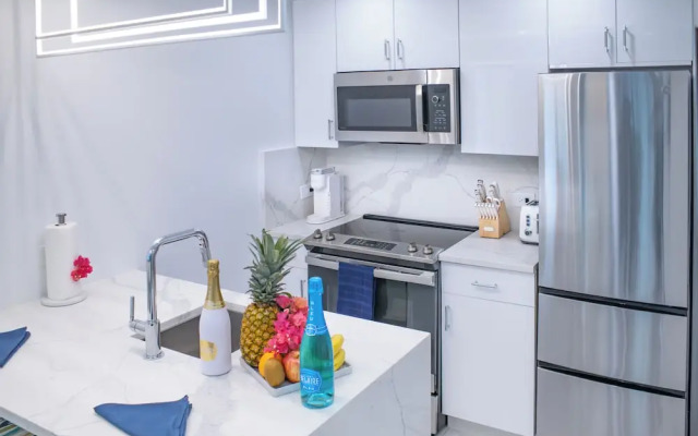 Raintree Suites