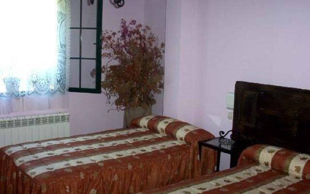 Hostal Rural El Manantial De Gredos