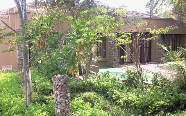 T.Recall Guest House