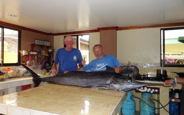 Sailfish Bay Surf & Big Game Fishing Lodge