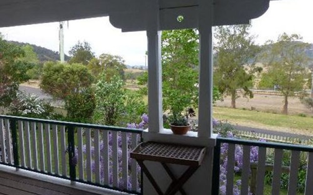 A Room with a View Bed & Breakfast – Outside – Gloucester