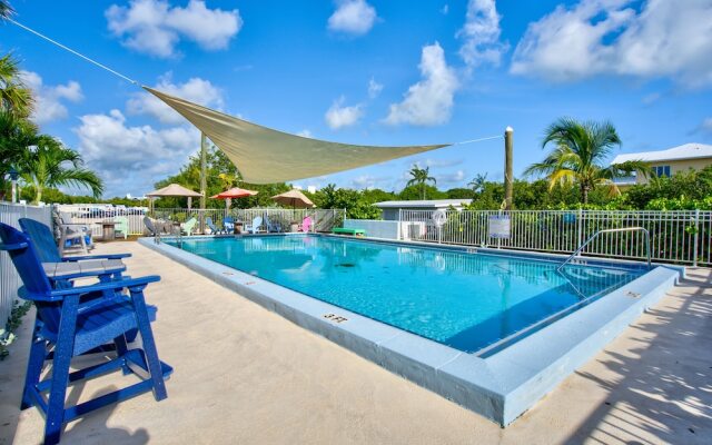 Aqua Lodge Rentals At Coconut Cay
