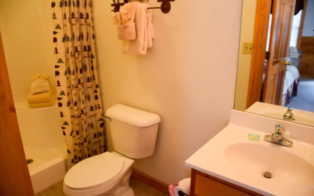A PAINTED PONY - 1 Br Cabin