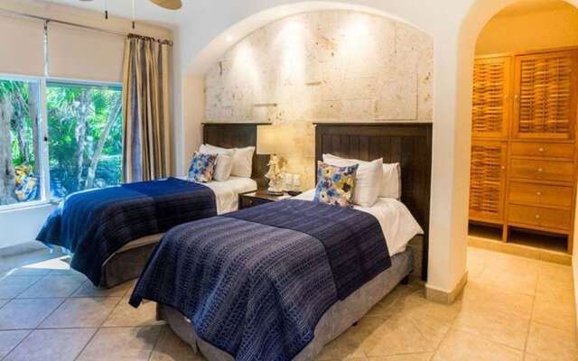 Paraiso Villa by ChezPlaya