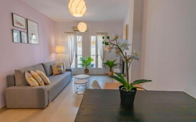 Bright Apartment Near The Historic Center