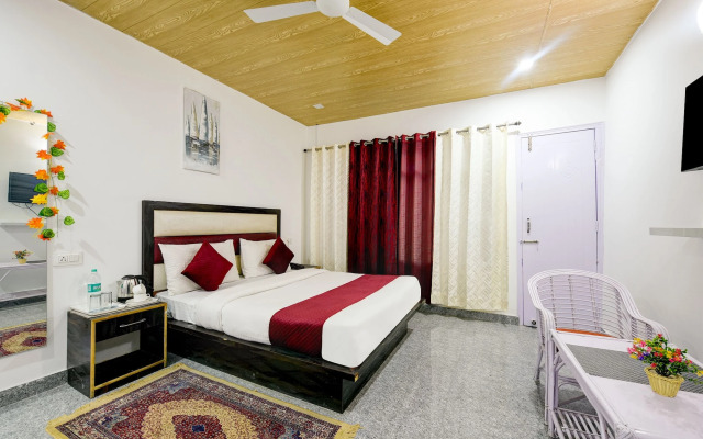 Hotel Shiva Lake Mussorrie