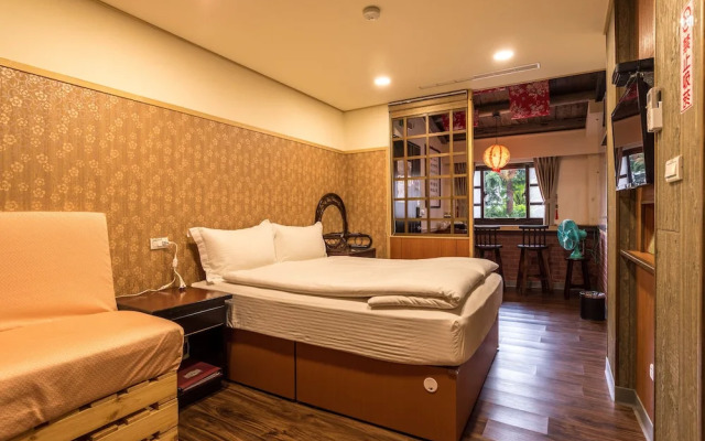 Qu Hi Home Stay