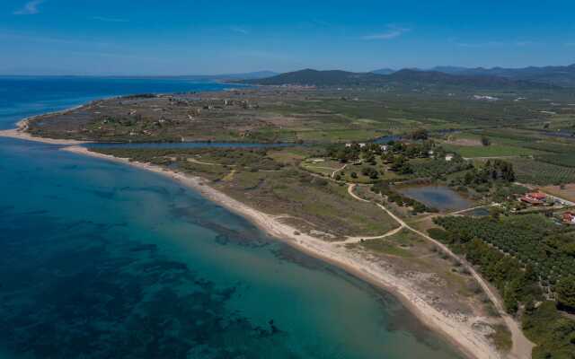 Sea La Vie Retreat Villas
