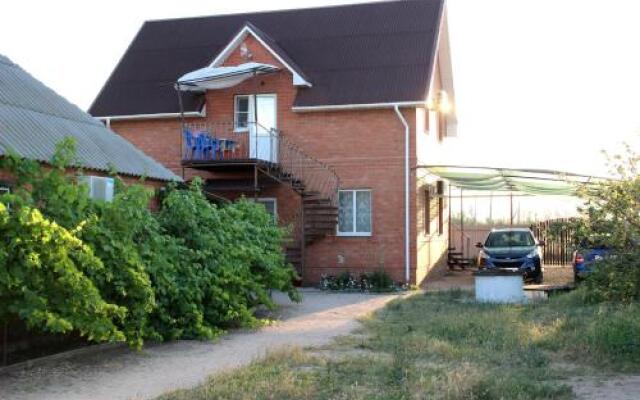 Guest House on Ulitsa Kirova