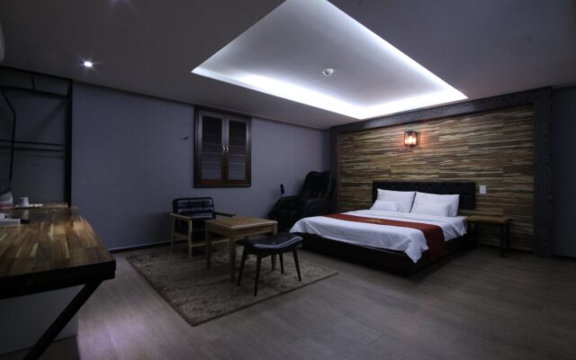 E Hotel Gumi