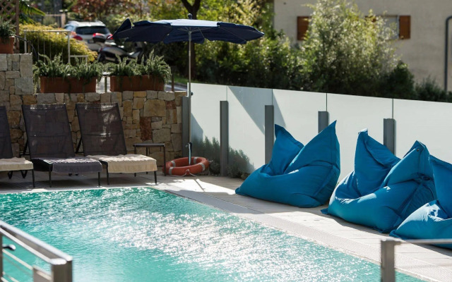Hi Hotels Torbole Pool & Spa