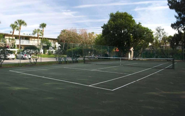 Westbay Cove South 703