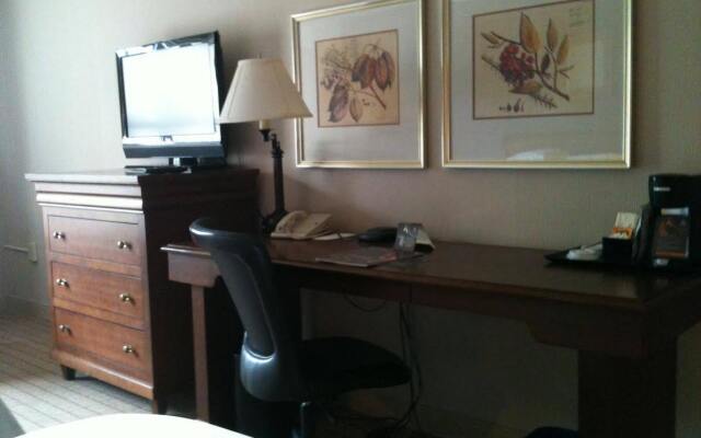 Wyndham Providence Airport