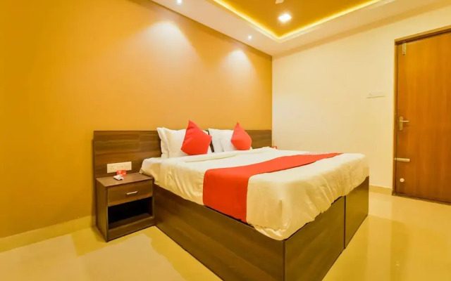 OYO Home 82829 Modern Studio