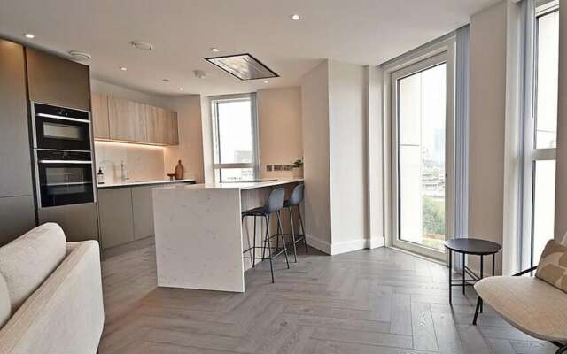 Top Floor 3-bed Penthouse in Manchester