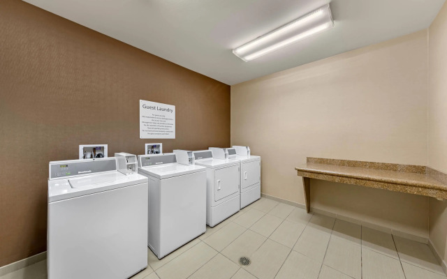 Comfort Suites Ontario Airport Convention Center