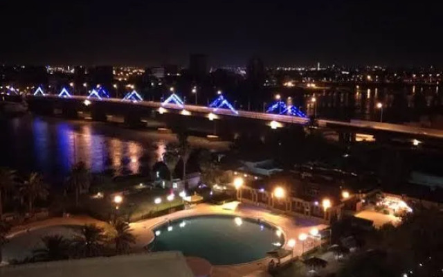 Al Mansour Melia Hotel