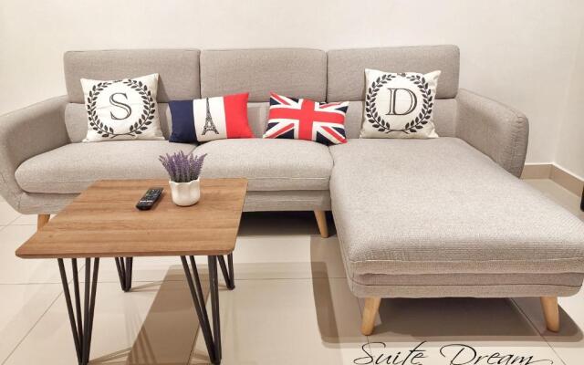 Suite Dream@Icon Residence