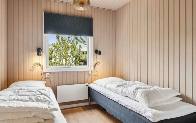 5 Star Holiday Home in Hals