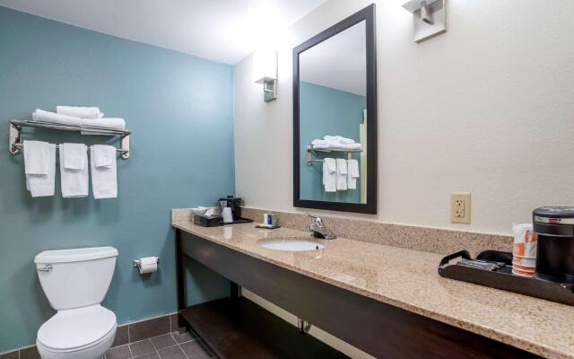 Sleep Inn & Suites Auburn Campus Area I-85