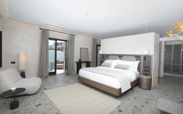 Aeonic Suites and Spa