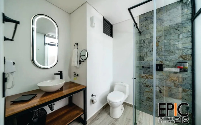 Epic Suite 212 Deluxe Aeropuerto