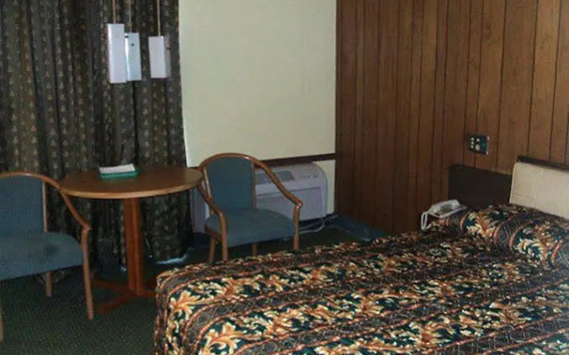 Red Carpet Inn