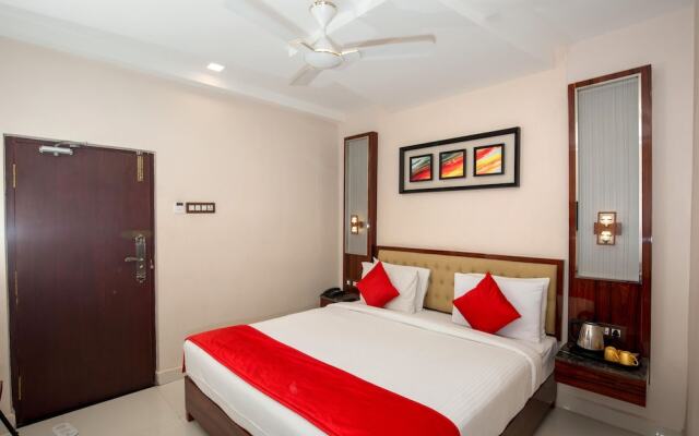 OYO 14759 Hotel President